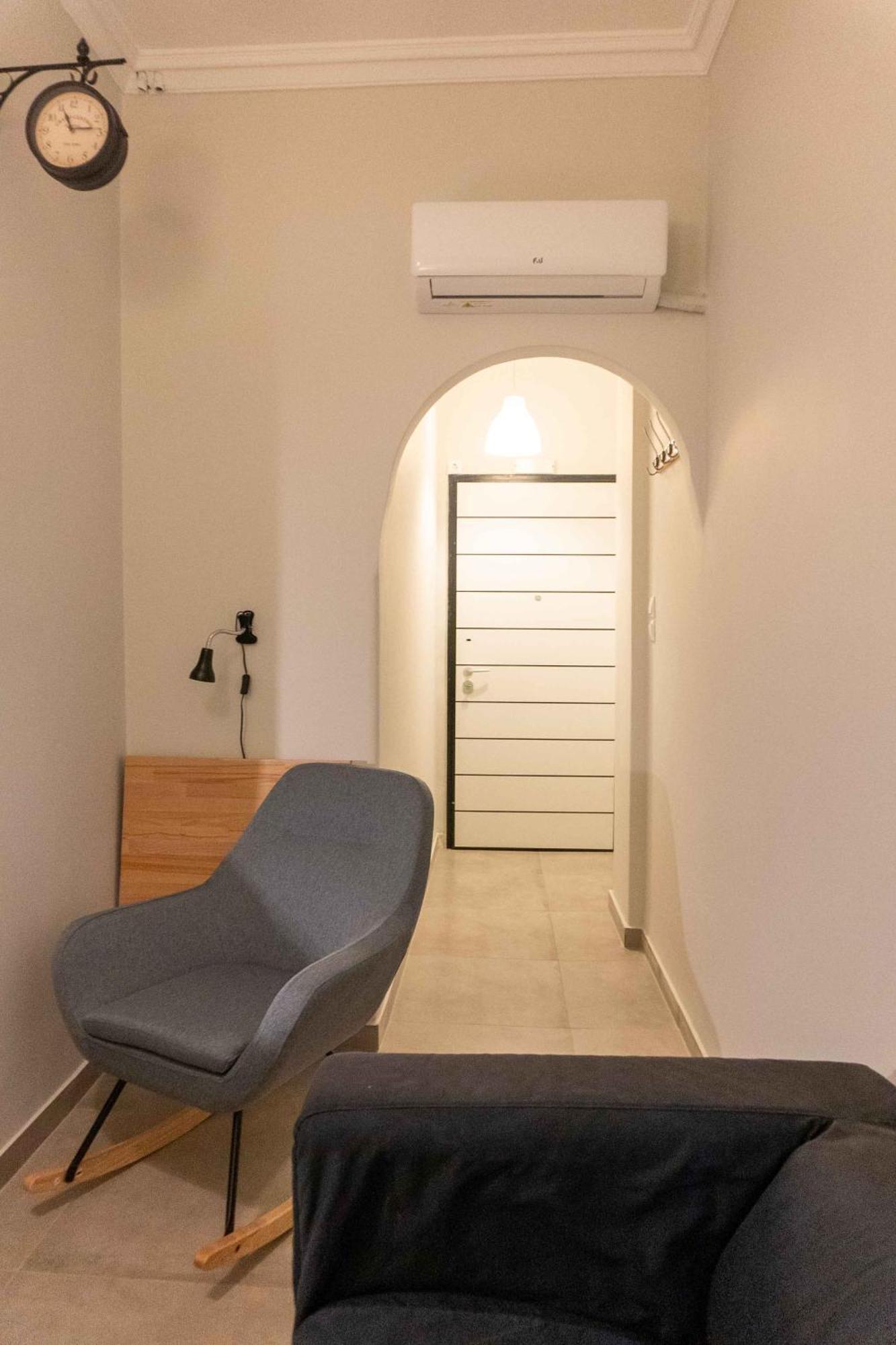 50 Steps Metro Kato Patisia Renovated Athens Apt Buitenkant foto